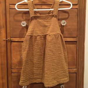 Muslin dress in ochre 6-9 mo. but runs large!